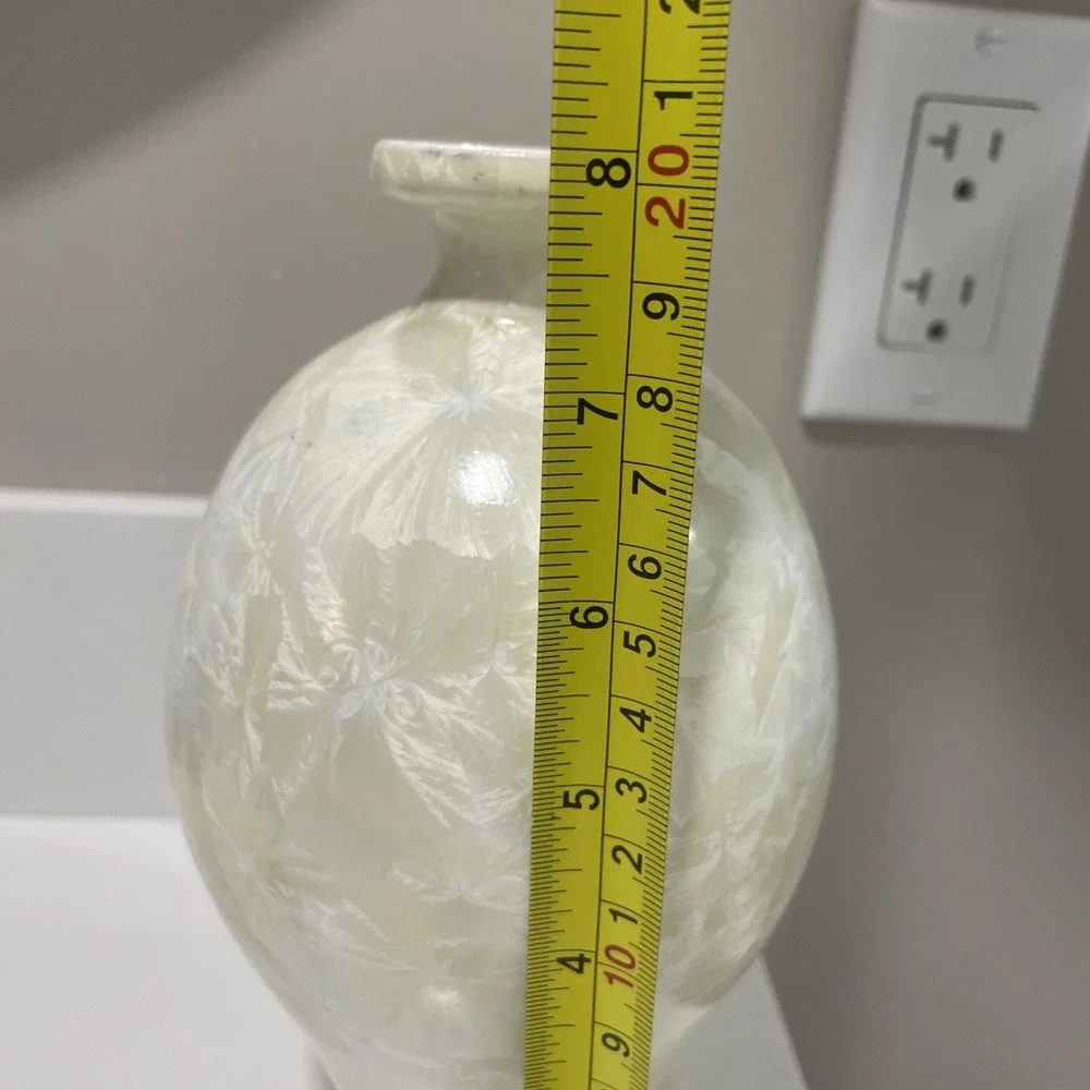 Vintage Cream Yellow Crystaline Glaze Studio‎ Pottery Vase Signed Bulbous 8